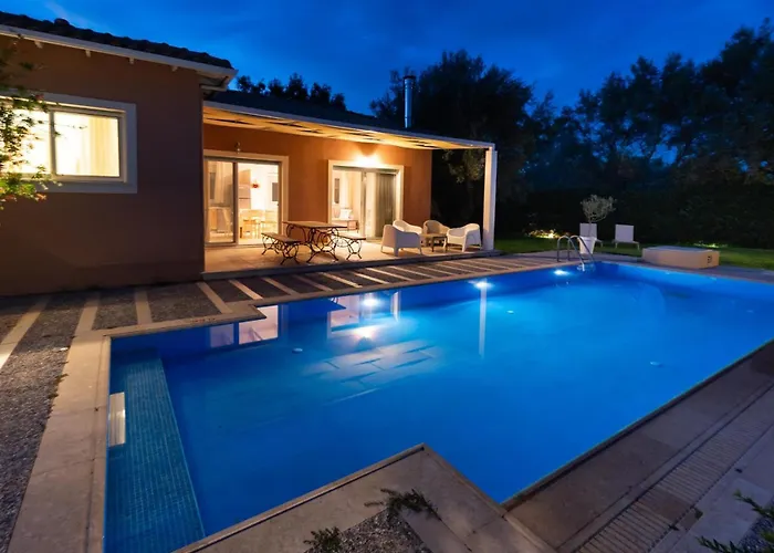 Maria By Vintage Travel